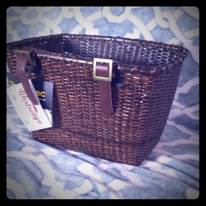 Retrospec Hand-Woven Basket